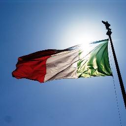 democraziasovra's profile picture. 