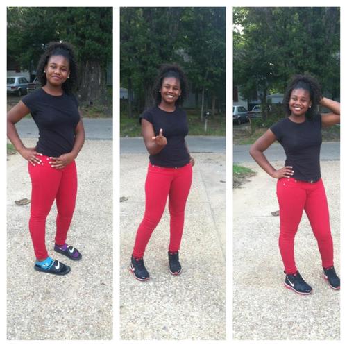 Follow Me ( && ] My BiG Sister @BiTCh_iM_SiNGl3 ; And We Gne Follow Bck ! 
# W.M.G !