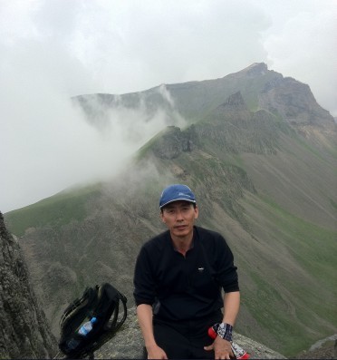 leejonghan1's profile picture. 