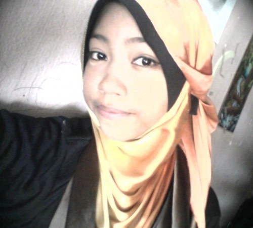 olla!. .me ~ 'mia'. .i love teddy bear. .i ~ just smple girl, . if you follow me, i follow you back. .
^_
~Thanx couse, follow me~
