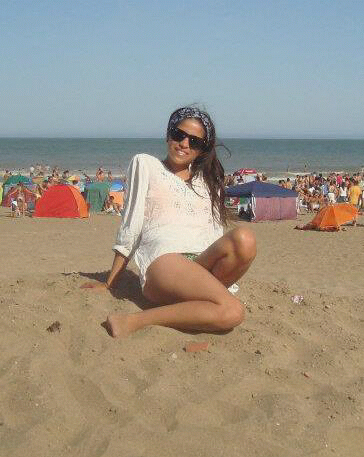 # Feliz