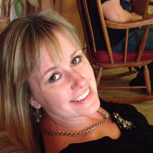 Wife, mom, teacher. I enjoy the water, cooking healthy, shopping and love the Lord.