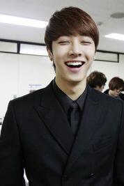 Oneday_GK's profile picture. W.폴씨님의 어느날갑자기 스물두살 B2ST 이기광패러디계정입니다.맞팔은 봇분들과 패계분들만해드립니다※실제 이기광군 아닙니다.봇과 패계는 다릅니다-[12.3.11~ing] 카톡 OnedayGK