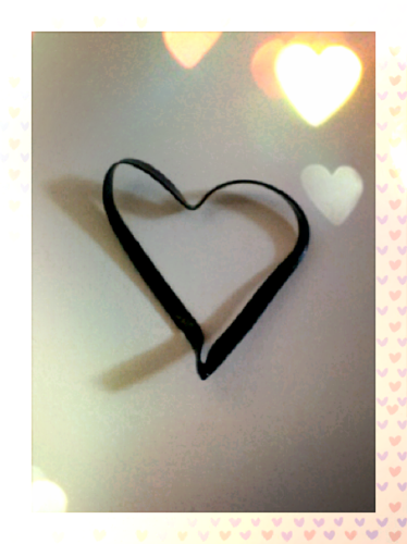 tobeherman's profile picture. 기나긴 식민지 조국의 현실을 우리 아이들에게까지 물려줄 수는 없지... 부디 평화를...