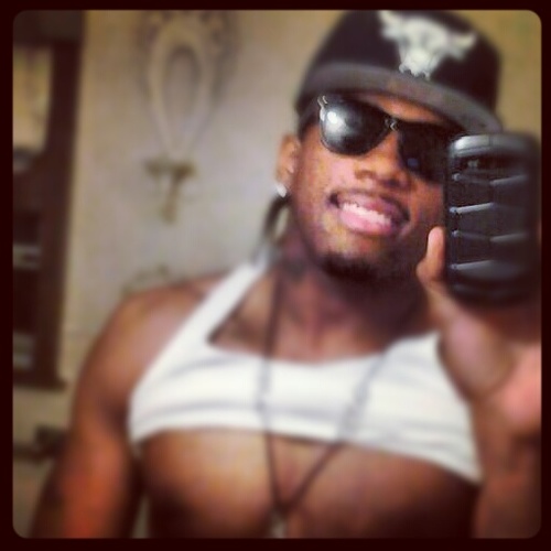 THIS BE THAT BOY MARTEZ WALTHALL IM GRINDING THE BEST WAY I KNO GETTIN READY FOR THIS COLLEGE LIFE AND FOOTBALL.... SO GET ATCHA BOY AND ILL FOLLOW BAK....