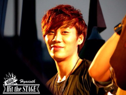 ulalapsi's profile picture. 무서운 세상을 딛고 일어나는 울랄라!