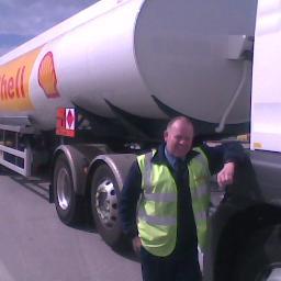 AndykellySku's profile picture. Im a  , truck driver and driving instructor.
 i like America , my vrs octavia,trucks ,Roxy music , Top gun. the mature girlies.+  Chris Moyles hes great!