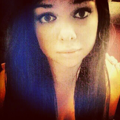 I'm Abby Thomas; Honest && Ignorant. #teammacmiller