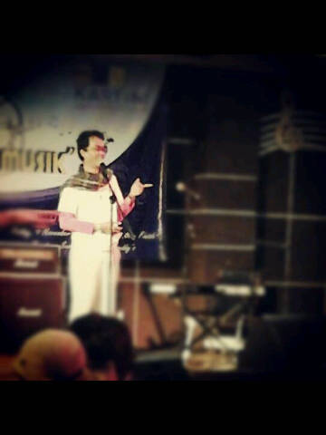 Penikmat Kopi. 
Penggiat 'Komunitas Jazz Lampung' 
IG:danielhg24