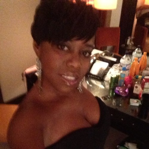 Tinychantel's profile picture. Mother, graduate, business owner, friend, woman, daughter, sister, Aunty. I am me! https://t.co/UwnSBcjBBr https://t.co/fc1X6Eu80Q