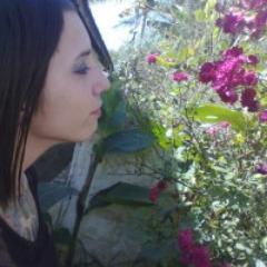 divertida....freak,simplesmente rs