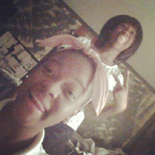 follow me on insta hoess.