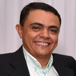 Blogueiro, radialista, assessor de imprensa e diretor-presidente da Nunes Assessoria & Comunicação.