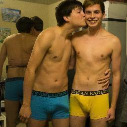 sexycandidmen's profile picture. Candid links to men on the web