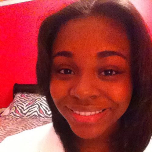•born: 8/4/96, •SHS JUNIOR,•Very Sweet Female&I'm Very Random!:)