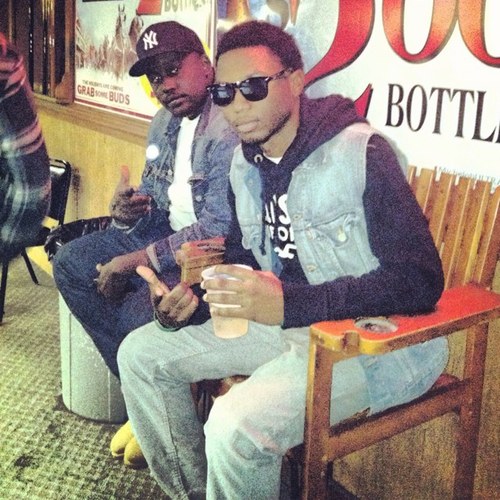 kicks_king_89's profile picture. .......in Local shoe stores near U....BItCH...#teamsneakerhead......#teamidgaf.....#teamfreshpairkicks.....#ipad active any were