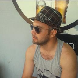 Story-teller and oral historian II Israeli in New Orleans II former hi-tech lawyer II dabbles in improv-comedy, cooking, running, cycling, exploring ✡️