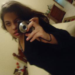 às vezes a vida te vira do aveço,e vc descobre que seu aveço é o seu mellhor lado...