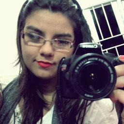 Família,Música,Ramones,
Beatles
Londres,Fashion,Amigos,
,Dançar,Sair,
Shopping,Cinema,
Sorvete,Fotografia
Ser Feliz
