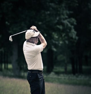 Professional golfer loves cricket, Swansea city and Manchester United. Went to llanyrafon junior school and West Mon