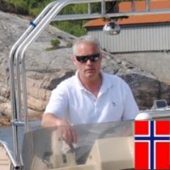 Advokat i Bergen siden 1988, partner i  Advokatfirmaet Judicium. Biker og båtmann både i arbeids- og fritiden.