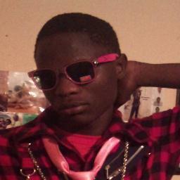 LancyPassarelli's profile picture. Eu sou o Lance, vivo em Angola, trabalho como director de Imagem no Studio http://t.co/GlPz8s16, vivo com os meus pais, estou na Faculdade de Direito, UCAB...