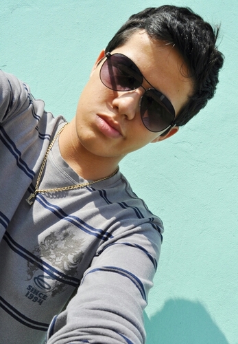 segueee logo ! :X