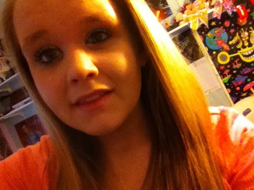 My names Hailey, and I love Justin Drew Bieber ❤ dm me, & you wont regret it (; #FizzyFamily #Belieber #KatyKat #teamfollowback ❤peace, love, cheer..❤
