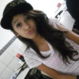 Nathália Loiola Albuquerque, 12 anos. Aparecida de Goiânia - Go. Ciumenta, simpática, marrenta, neném, solteira. Te trato do jeito que você me trata *oo*