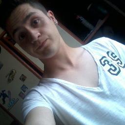 FACE: http://t.co/UpTkmkhLJz
Teu sorriso me faz sorrir ..♪♪♪