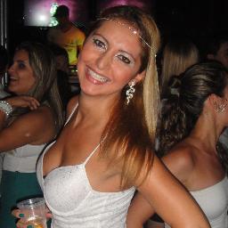 Viver intensamente... mas nunca distanciar-me da presença de DEUS! ... 
ForçaFocoFé em DEUS !!