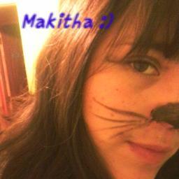 soy una niña super tierna, tengo 13 años, me gusta tokio hotel, etc ...