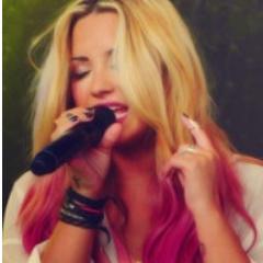 Não tente ser a pessoa mais perfeita do mundo, seja o melhor que você pode ser, isso fará você ser perfeito para alguém- Lovato since: 18/03/12