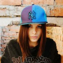 josh_wag's profile picture. У очень заботливого человека только вчера скончался тамогочик.