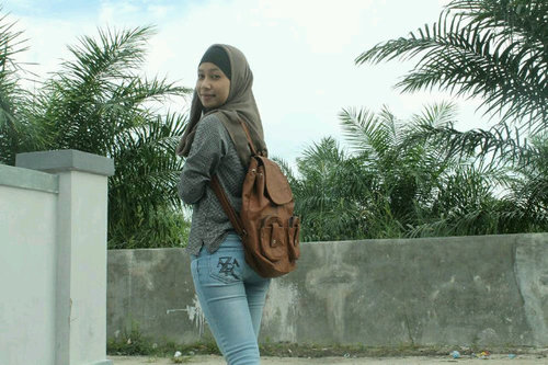 follow me or follback me :)