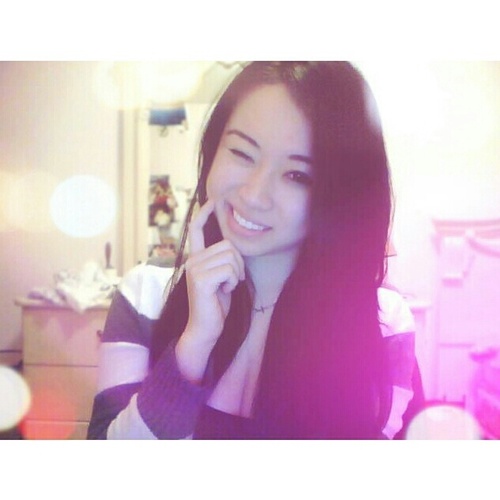 Hello, my name is Sandra May Li and I like long romantic walks to the fridge. :)