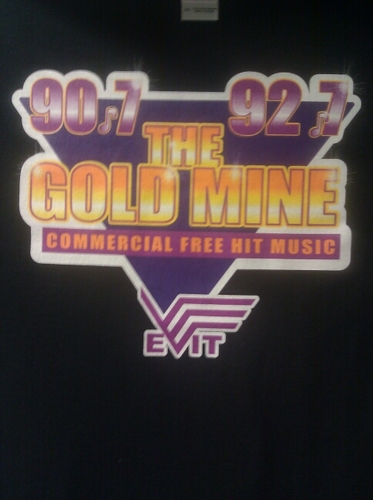 TUNE IN EVERY SATURDAY NIGHT FROM 10 PM - 12 AM WITH @WwWebbie & @Djazassinn23!
90.7 & 92.7 The Goldmine! Also listen on http://t.co/T5v5roWI