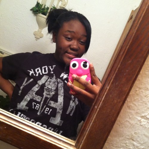 -Team Iphone
-Team Single ✌
But follow me thoo