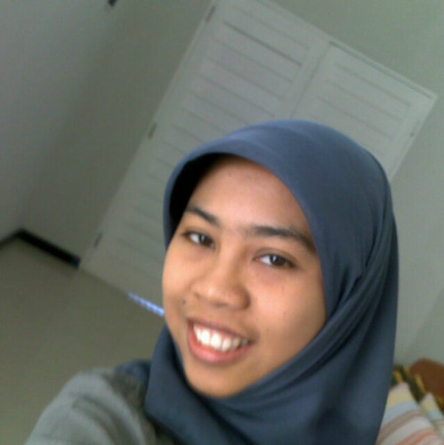 nurvit's profile picture. An Ordinary woman~a reader| a dreamer| ~