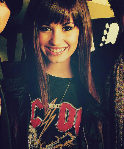 mudei para o @lovatodakah