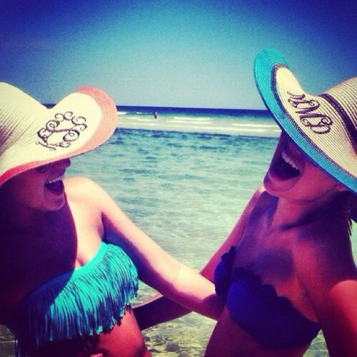 Southern Sorority Sweetheart that loves monograms, frat boys, Lilly, sweet tea and the SEC :) PHI MU #LIOB 
Instagram: southerntsm_princess