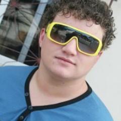 nao me acho melhor nem pior que ninguém , só tento me destacar com meus pés no chão SEMPRE. Clica em #follow e vamos nos conhecer!!!