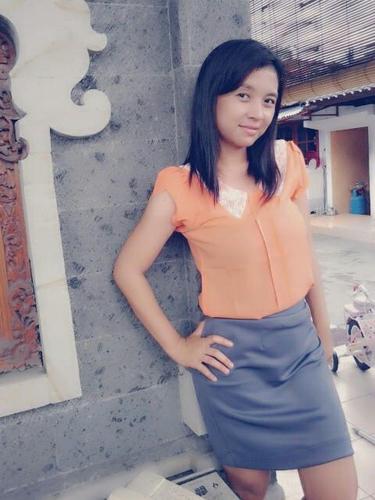 ayusugi's profile picture. a general practitioner but also a full time mommy :)