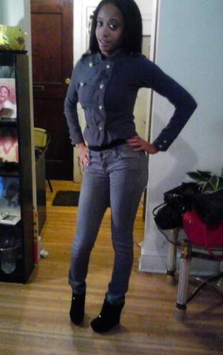 NuchiE_pooH21's profile picture. 