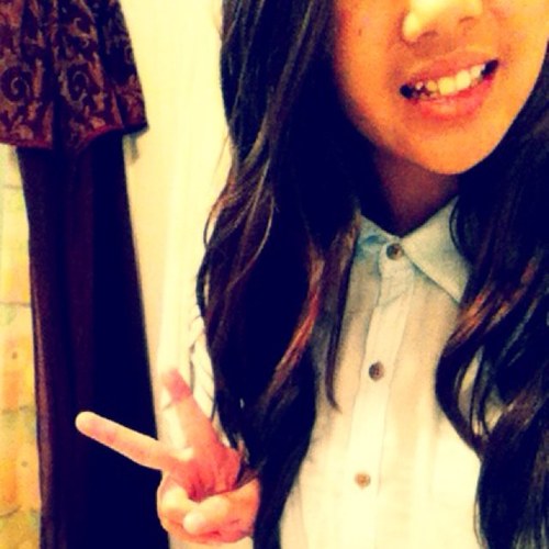 ReadyToFall BITCHES ♥ FOLLOW AND I WILL LOVEE YOUR ASS FOREVER ;3 ! #YoungAndAlive
