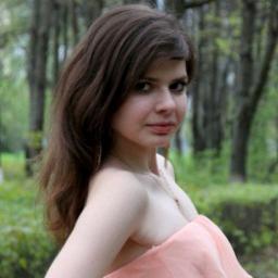 Светская львица так долго носила собачку подмышкой, что та начала показывать температуру.