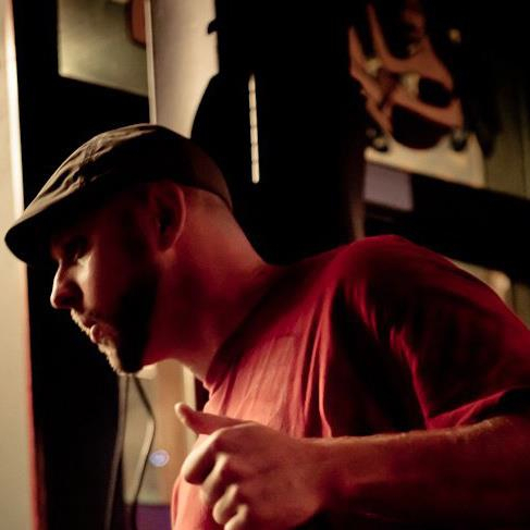 BrandonDeluge's profile picture. I'm a singer/songwriter with The Deluge. http://t.co/masg8dYCDB Check out @thedelugenc