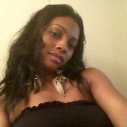 Tei_Garnette's profile picture. Life is a flower...don't let it wither.