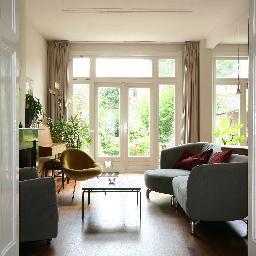 Verkocht. Royaal herenhuis met ruime, mooie tuin op het zuiden in Utrecht Oost bij het WiIhelminapark.