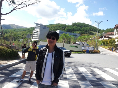 멘션 별로 안합니다 주로 눈팅합니다 같은생각을 가진분들이 많기에 힘납니다